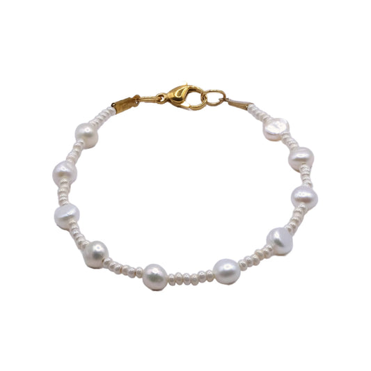 Freshwater Pearl bracelet Gold